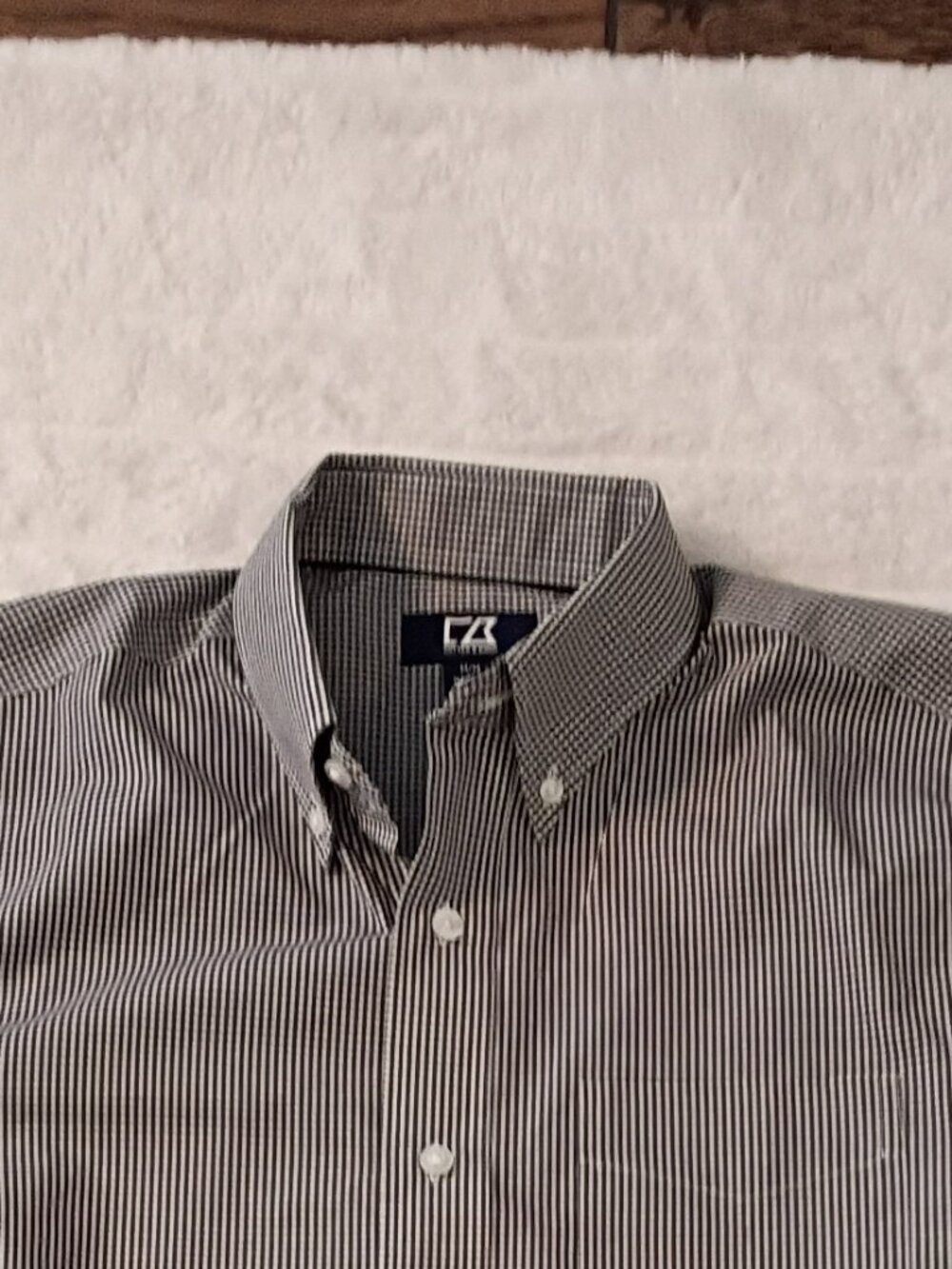 Cutter & Buck Button Down - Picture 5 of 8